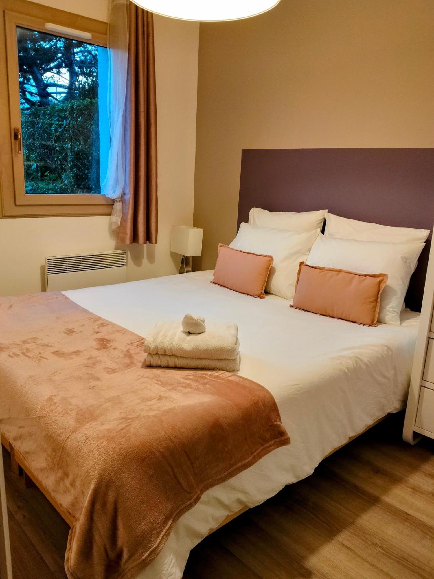 Ravissant Cottage Avec Jardin, Refait A Neuf, 2 A 5 Pers Кабур Экстерьер фото